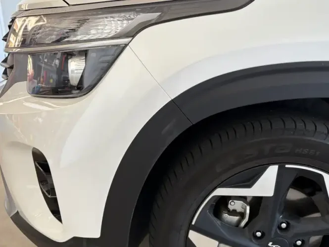 Professional car repair result - Paint Chip Restoration after expert repair by Melbourne Scratch Repairs